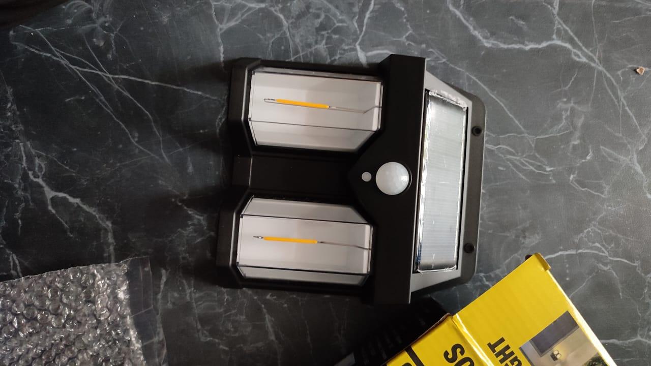 Outdoor Solar Wall Lamp